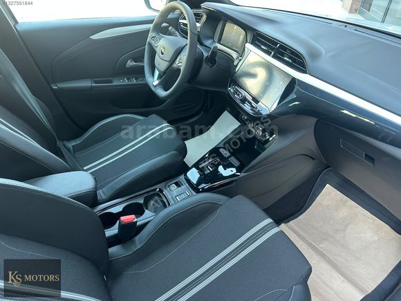 2025 MODEL OPEL CORSA-E GS CAM TAVAN 6001 KM HATASIZ