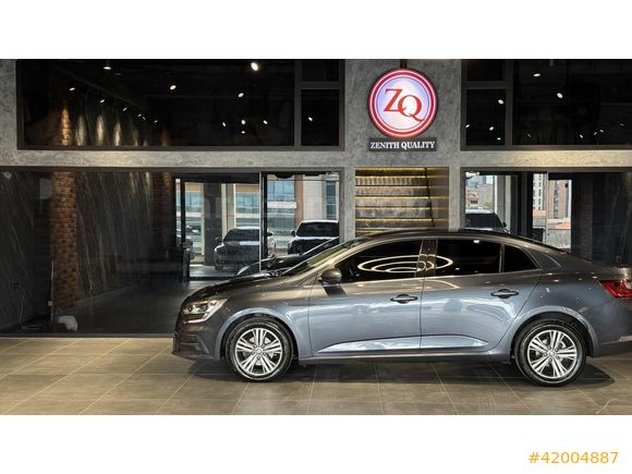 2023 MODEL 24 ÇIKIŞLI MEGANE 1.3 TCE TOUCH HATASIZ BOYASIZ