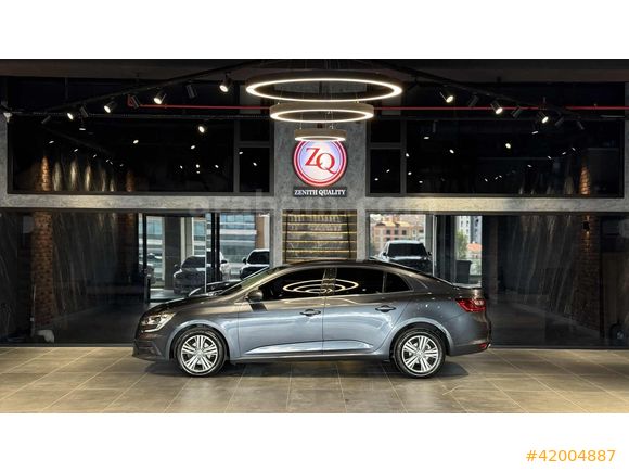 2023 MODEL 24 ÇIKIŞLI MEGANE 1.3 TCE TOUCH HATASIZ BOYASIZ