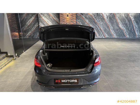 2023 MODEL 24 ÇIKIŞLI MEGANE 1.3 TCE TOUCH HATASIZ BOYASIZ