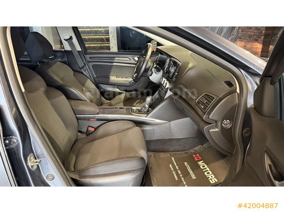2023 MODEL 24 ÇIKIŞLI MEGANE 1.3 TCE TOUCH HATASIZ BOYASIZ