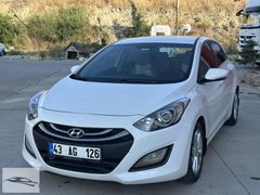DÜŞÜK KM HYUNDAİ İ30 SIFIR AYARINDA