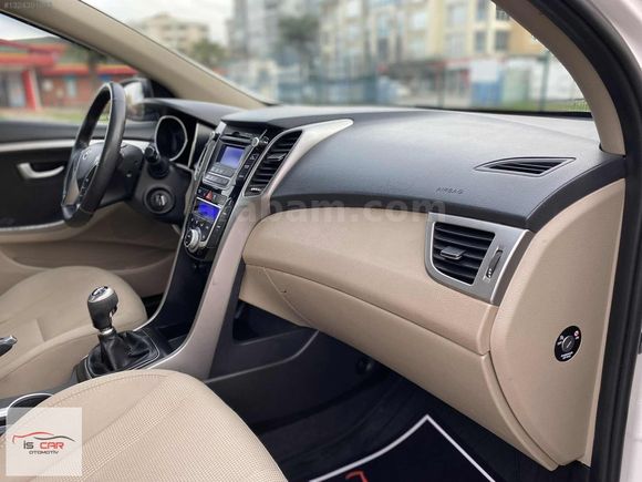 İS CAR 185.000KM+D.KLİMA+YAĞMUR FAR SENSÖRÜ!!