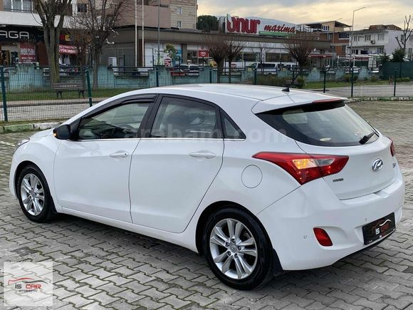 İS CAR 185.000KM+D.KLİMA+YAĞMUR FAR SENSÖRÜ!!