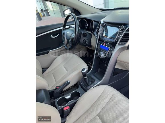 125 BİN KM // ORJİNAL// STYLE PAKET // İÇİ BEJ