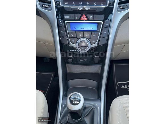 125 BİN KM // ORJİNAL// STYLE PAKET // İÇİ BEJ