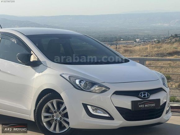 125 BİN KM // ORJİNAL// STYLE PAKET // İÇİ BEJ
