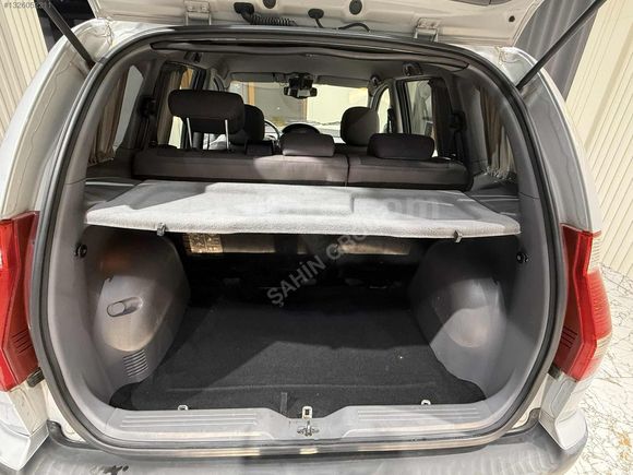 2009 MODEL HYUNDAİ MATRİX HATASIZ BOYASIZ SADECE 77.500 KM DİZEL