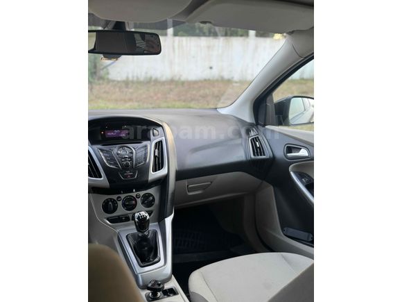 Sahibinden Ford Focus 1.6 Ti-VCT Style 2012 Model 
