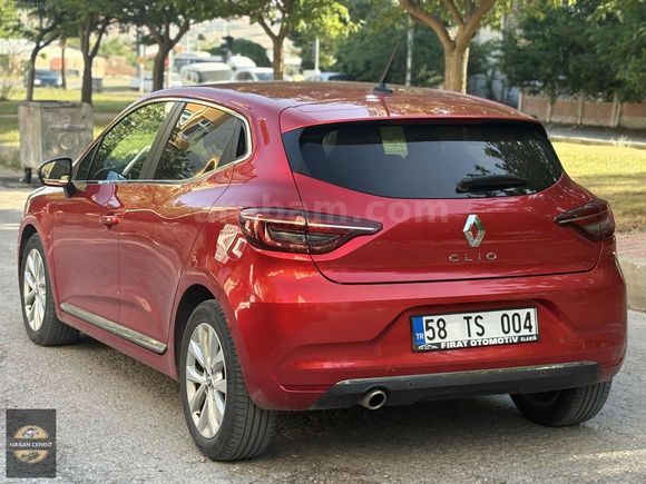 "2022 CLİO 1.0 TCe İCON OTOMATİK 42 BİN KM"