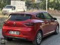 "2022 CLİO 1.0 TCe İCON OTOMATİK 42 BİN KM"