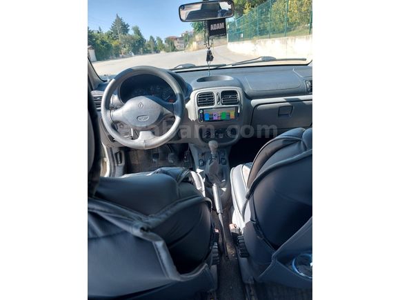 İlk Sahibinden Renault Clio 1.4 RNA 2000 Model