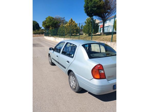 İlk Sahibinden Renault Clio 1.4 RNA 2000 Model