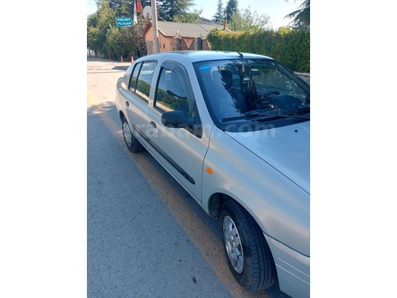 İlk Sahibinden Renault Clio 1.4 RNA 2000 Model