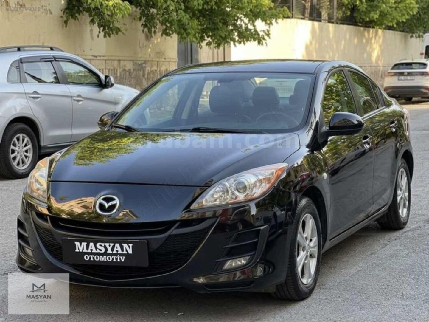 Galeriden Mazda 3 1.6 Touring 2010 Model İstanbul 219.000 km Siyah 3
