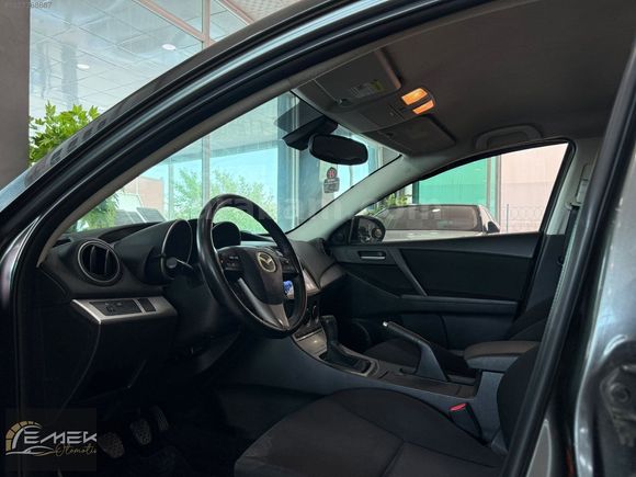 2012 Mazda 3 213.000 km Degişensiz Hasarsız 1.6 Dizel