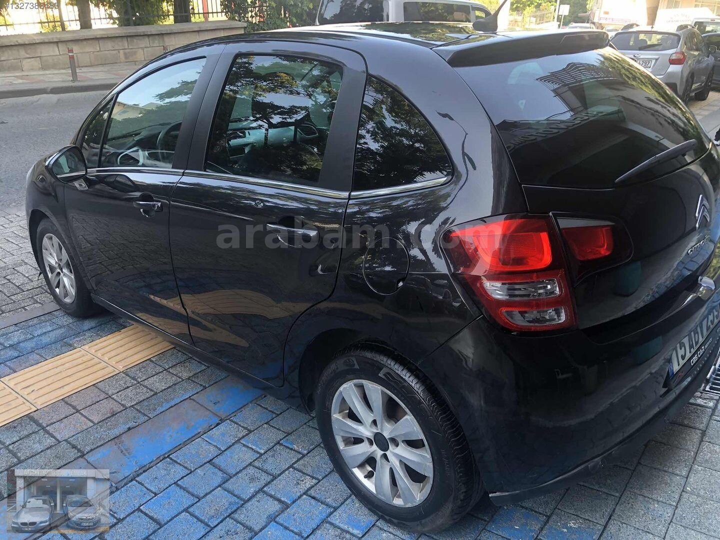 Galeriden Citroen C3 1.4 HDi Exclusive 2011 Model İstanbul 383.000 km Siyah 6
