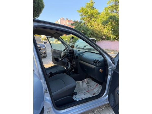 Sahibinden Renault Clio 1.2 Authentique 2004 Model