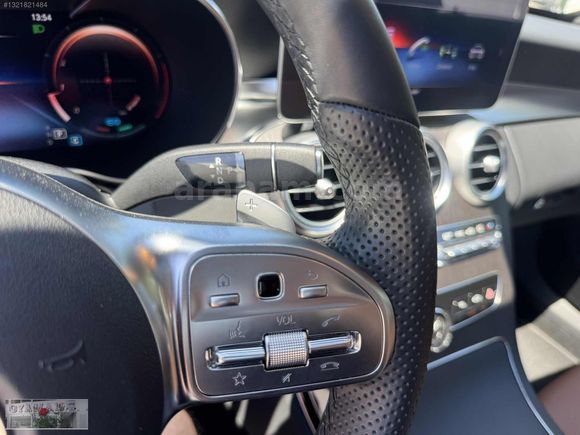 2021 C200 4MATİC AMG+SADECE 9.700KMDE+BOYASIZ+TABA