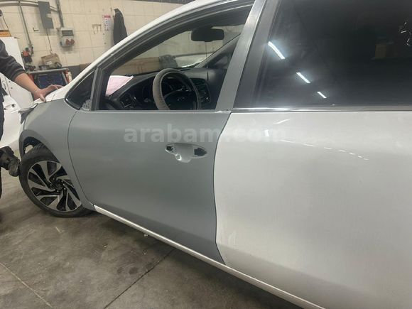 Sahibinden Kia Ceed 1.6 CRDi Concept Plus 2016 Model  105.000 km Beyaz