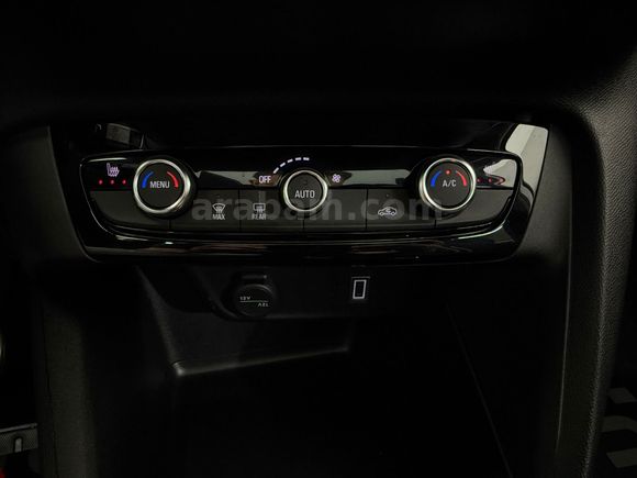 otomobil Opel Corsa 1.2 T GS AT8