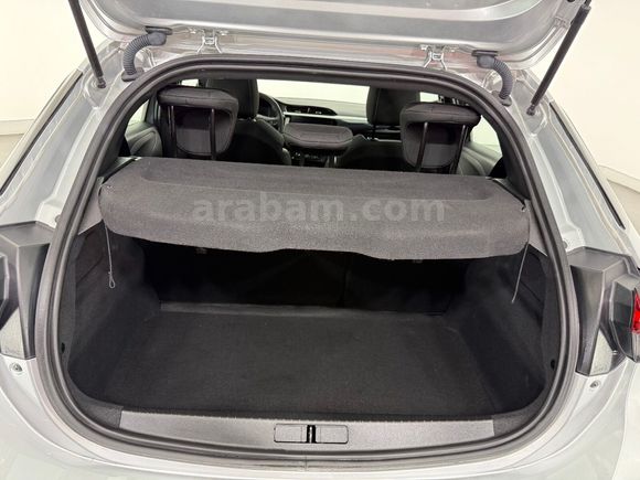 otomobil Opel Corsa 1.2 T GS AT8