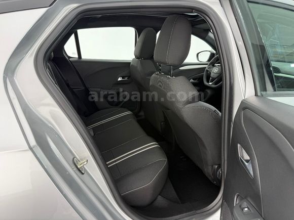 otomobil Opel Corsa 1.2 T GS AT8