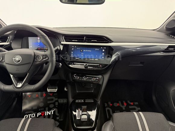 otomobil Opel Corsa 1.2 T GS AT8