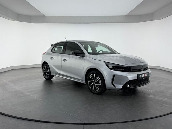 otomobil Opel Corsa 1.2 T GS AT8