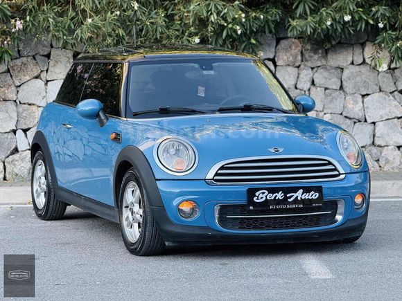 BERK AUTO'DAN-SATILIK-2013 MODEL MİNİ COOPER 1.6-DİZEL
