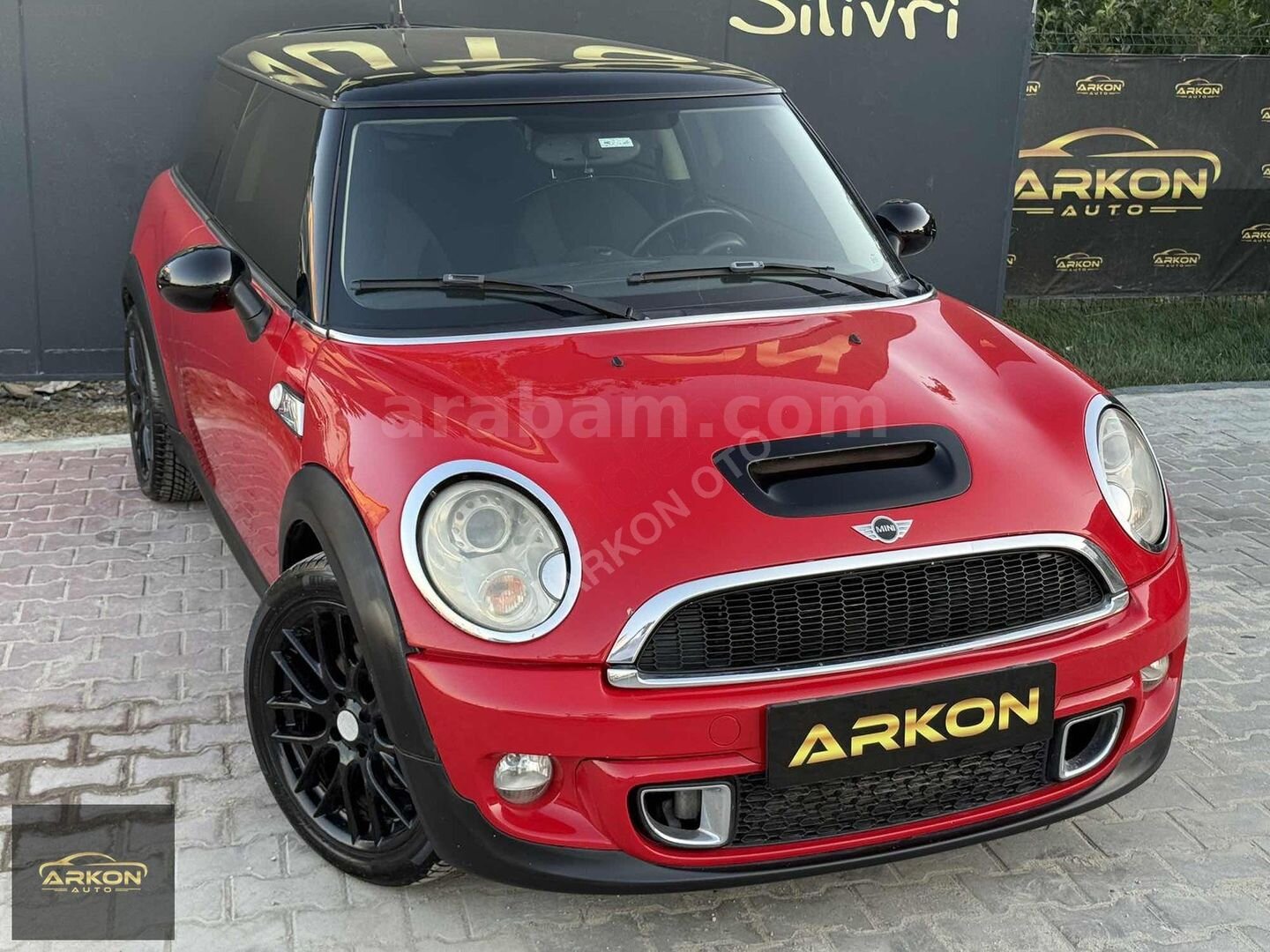 Galeriden Mini Cooper 1.6 Türkiye Paketi 2013 Model İstanbul 117.000 km Kırmızı 1