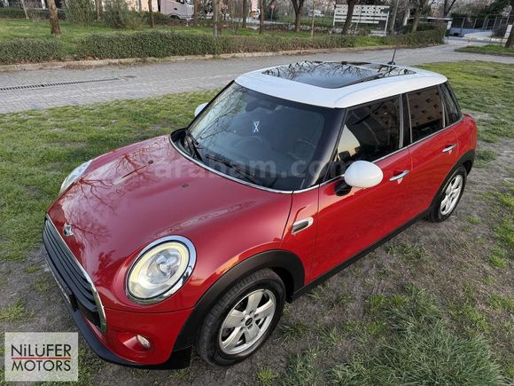 2017 MİNİ COOPER 1.5 D PEPPER CAM TAVANLI %0.99 KREDİ