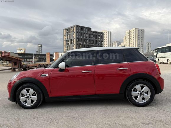 2018 MODEL MİNİ COOPER 1.5D CHİLİ CAM TAVAN KIRMIZI 80.000KM