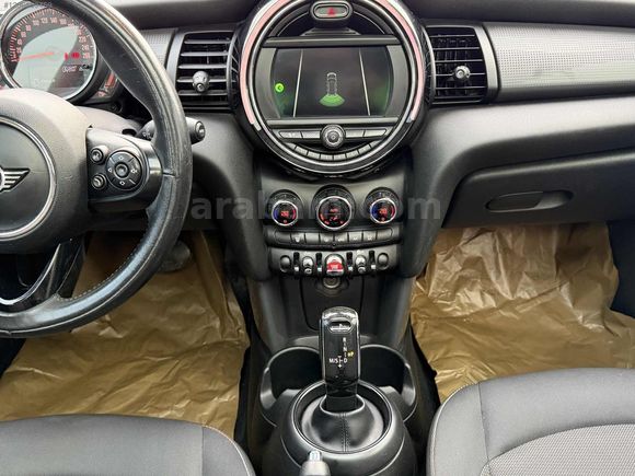2018 MODEL MİNİ COOPER 1.5D CHİLİ CAM TAVAN KIRMIZI 80.000KM