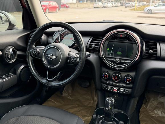 2018 MODEL MİNİ COOPER 1.5D CHİLİ CAM TAVAN KIRMIZI 80.000KM