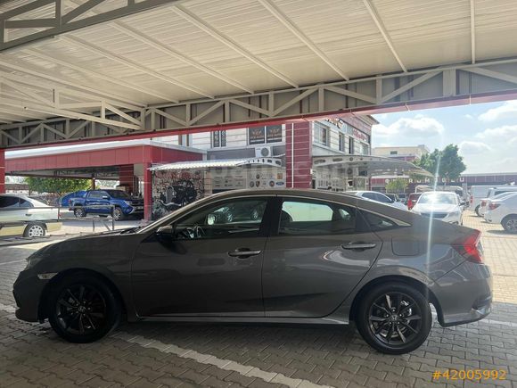 HATASIZ BOYASIZ DEĞİŞENSİZ HONDA CİVİC