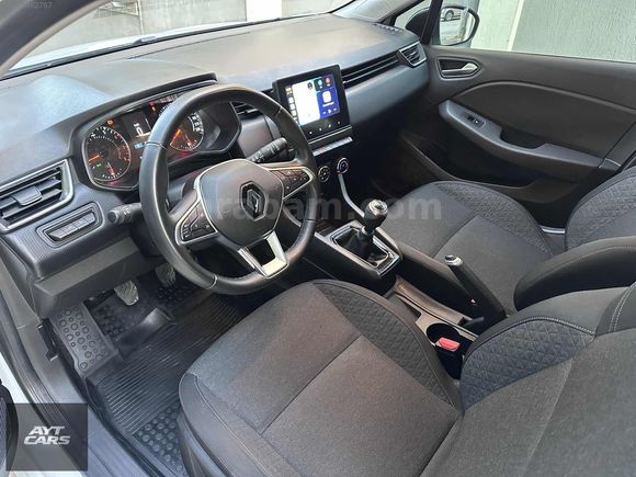 AYTCARS - 2023 RENAULT CLİO 1.0 TCE TOUCH TURBO 6 İLERİ 90 HP..!