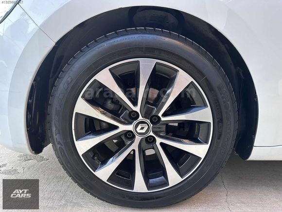 AYTCARS - 2023 RENAULT CLİO 1.0 TCE TOUCH TURBO 6 İLERİ 90 HP..!