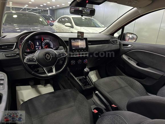 2023 CLİO 1.0 TCE TOUCH 90 HP MAKYAJLI LED/CAR PLAY/NAVİ/2 BOYA