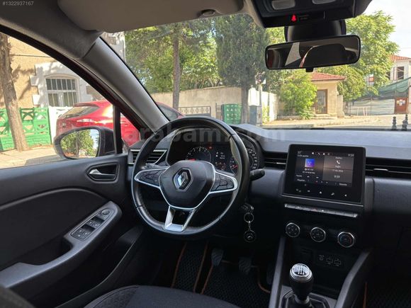 DEĞİŞENSİZ TEMİZ 2023 CLİO 1.0 TCE TOUCH PAKET