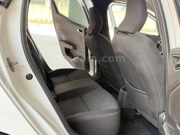2023 CLIO TOUCH DEĞİŞENSİZ TRAMERSİZ HATASIZ AYARINDA