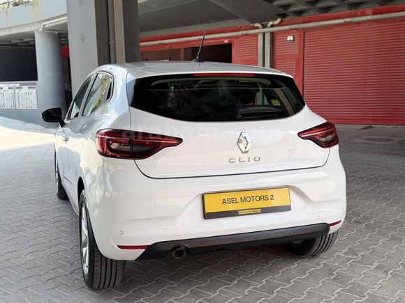 2023 CLIO TOUCH DEĞİŞENSİZ TRAMERSİZ HATASIZ AYARINDA