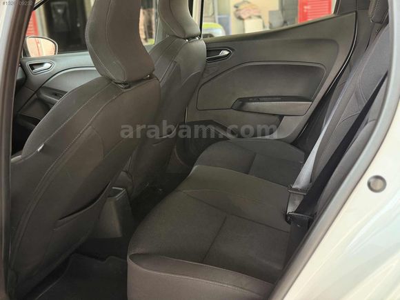 2023 CLIO TOUCH DEĞİŞENSİZ TRAMERSİZ HATASIZ AYARINDA