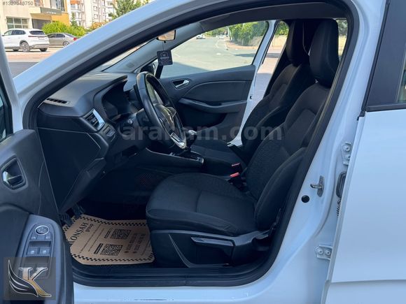KONŞAH GROUP 2023 RENAULT CLİO 1.0TCE TOUCH BOYASIZ 48 AY KREDİ
