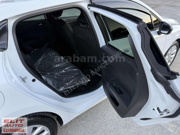 2023 CLİO 45 BİN KM BOYASIZ 90 HP HATASIZ AYARINDA