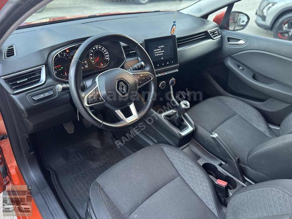 RAMES'TEN RENAULT CLİO 1.0TCE TOUCH - HATASIZ - LANSMAN RENK -