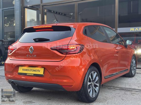 RAMES'TEN RENAULT CLİO 1.0TCE TOUCH - HATASIZ - LANSMAN RENK -