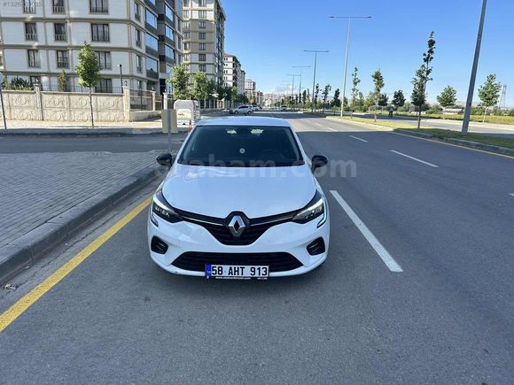 OTOMATİK VİTES 2023 MODEL RENAULT CLIO 1.0 TCE TOUCH