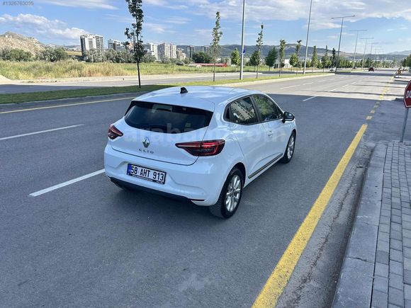 OTOMATİK VİTES 2023 MODEL RENAULT CLIO 1.0 TCE TOUCH