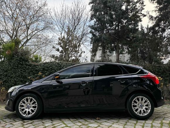 [MASCAR] 2013 FORD FOCUS 1.6 125HP IŞIK PAKET TİTANİUM TR'de Tek